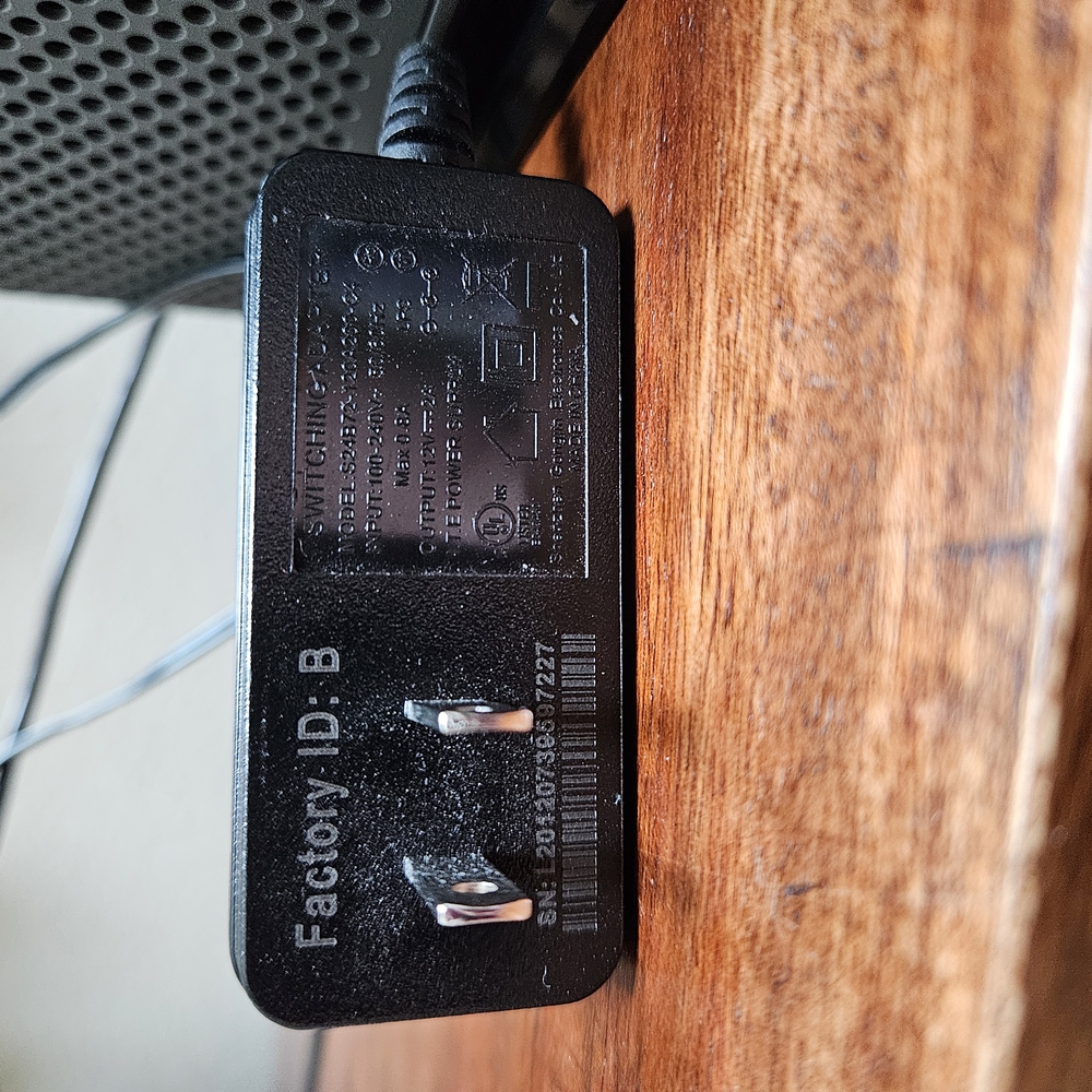 Motorola MB8600 DOCSIS 3.1 Cable Modem - Picture 4 of 8